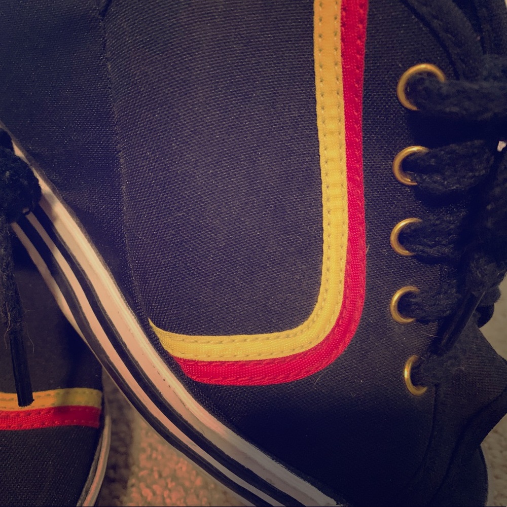 vintage 70’s sneaker wedge